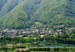 Blick auf das Dorf; (c) tourisme-la-chambre.com