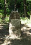 Stele am Erschießungsort