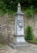 Totendenkmal; © Bernard Butet, genweb