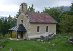 Kapelle im Ruinendorf