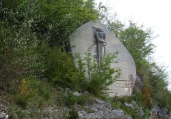 Skulptur „Den Märtyrern des Vercors“